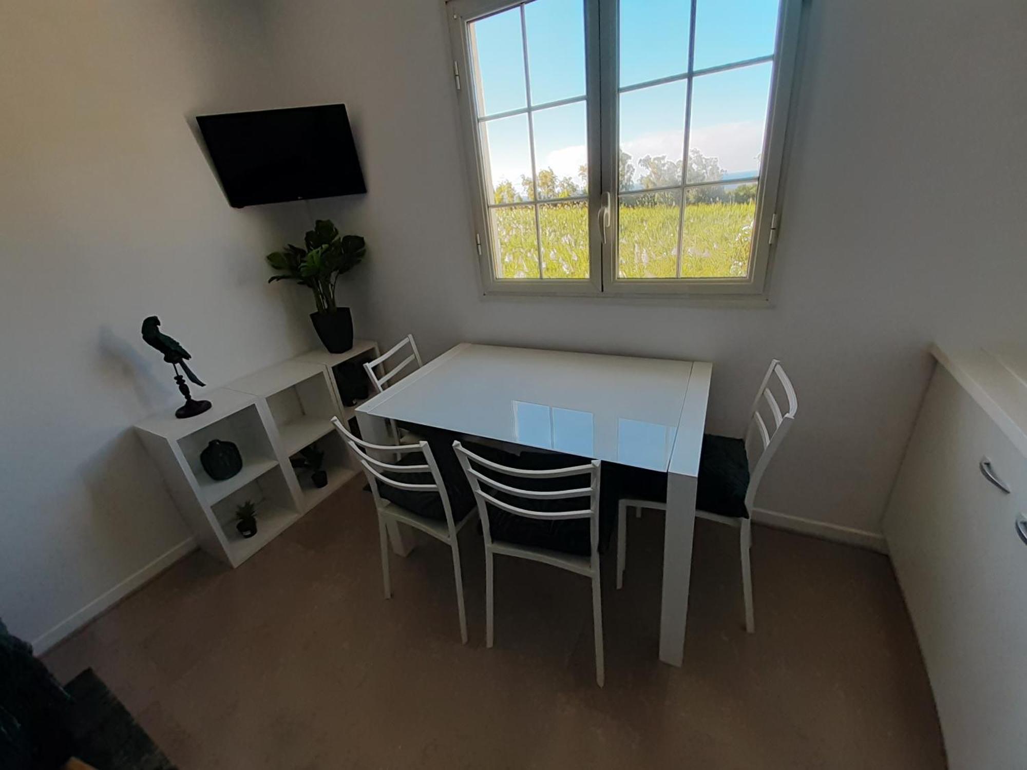 Joli Appartement, Piscine, Jacuzzi Sainte-Suzanne Exterior photo